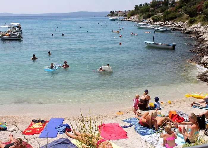 Seaside House Mavarstica, Ciovo - 2788 度假居 特罗吉尔