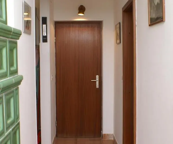 Seaside House Mavarstica, Ciovo - 2788 度假居 *