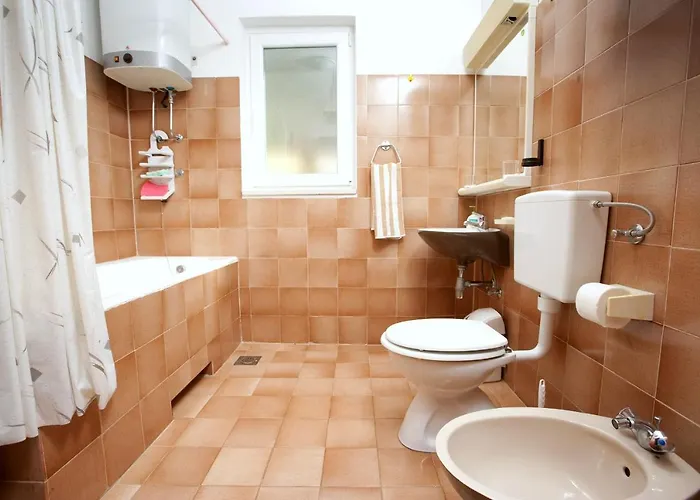 Seaside House Mavarstica, Ciovo - 2788 * 特罗吉尔